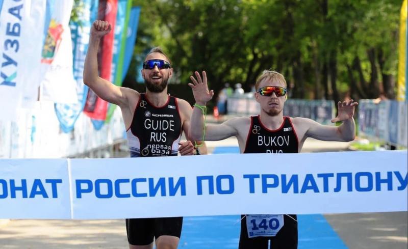Андрей Буков выиграл чемпионат страны по паратриатлону