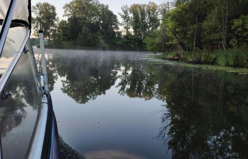 В Самарской области 17 августа на Волге спасли троих человек из терпящего бедствие судна