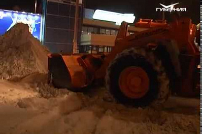 В Самаре в усиленном режиме ликвидируют последствия снегопада