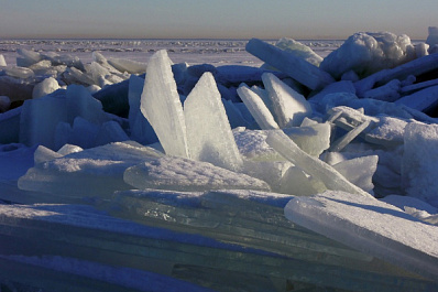Гигантские глыбы льда перекрыли путь из Самары в Рождествено 