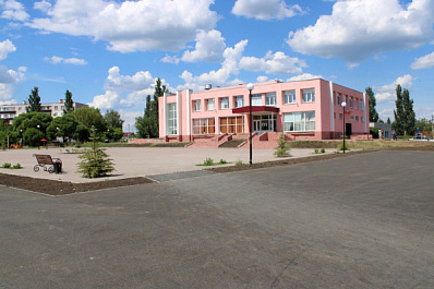 В Елховском районе комплексно благоустраивают территорию райцентра 