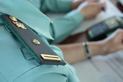 В банке прокомментировали скандальную историю об удочерении детей в Самарской области и "наследовании" огромных долгов