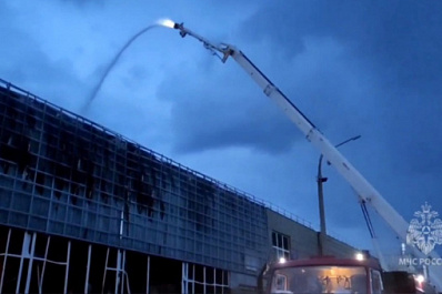 Глава Тольятти рассказал о сложностях тушения пожара на заводе "Феррони"