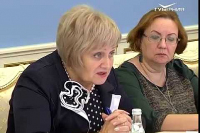 Дмитрий Азаров поставил задачу выстроить новую систему региональной соцполитики