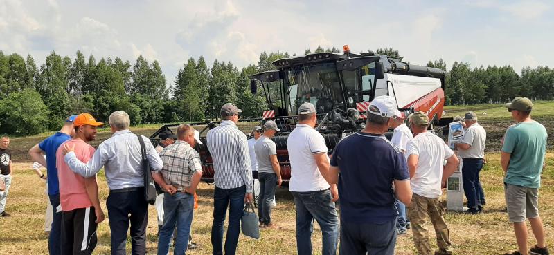 Не потерять ни одного зернышка: российские и зарубежные аграрии заинтересованы комбайном Т500