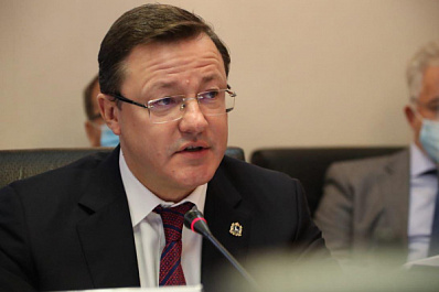 Дмитрий Азаров принимает участие в форуме регионов России и Беларуси