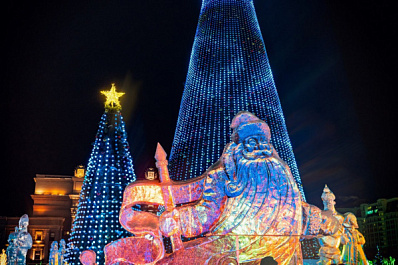 Мандарины, елка и гирлянды: на празднование Нового года россияне хотят потратить около 14 тысяч рублей