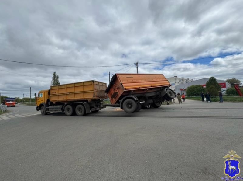 В Сызранском районе два квадроцикла улетели в ливневку, один из водителей погиб