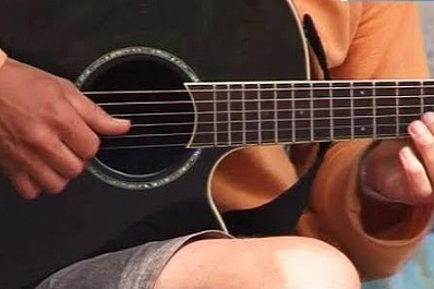 Конкурс исполнителей и тысячи гостей: второй день Грушинского фестиваля