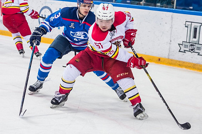 Хоккейная "Лада" обыграла фарм-клуб "Куньлуня" в домашнем матче