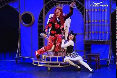 Московский театр показал в Самаре Кота в сапогах