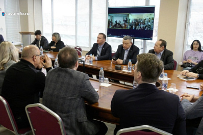 Самарцы и жители Крыма обсудили реализацию патриотических проектов