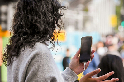 Запретные слова: что нельзя говорить незнакомцам по телефону