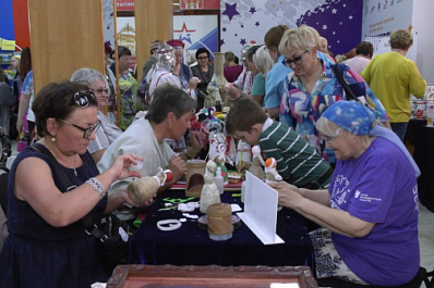 Лучшие коллективы Самарской области выступили на гала-концерте фестиваля "Серебряная россыпь звезд"