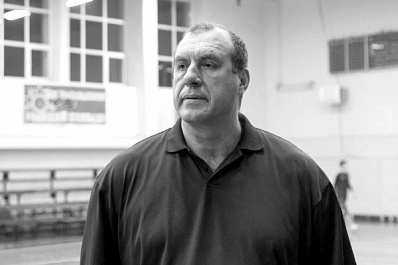 Скоропостижно скончался известный самарский баскетболист Виктор Кулагин 