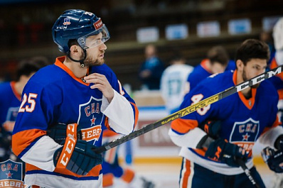 ХК "Лада" уступил армейцам из Северной столицы