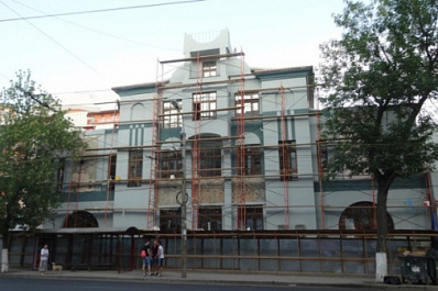 В Самаре на здании бывшего ресторана "Аквариум" восстановлены барельефы