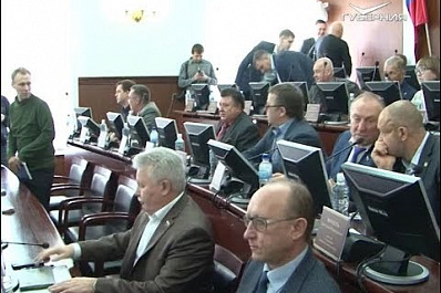 В Тольятти все же прошло сорванное накануне заседание городской думы