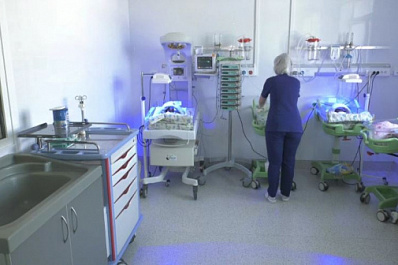 Самарские медики выходили малышку, которая родилась и попала в реанимацию