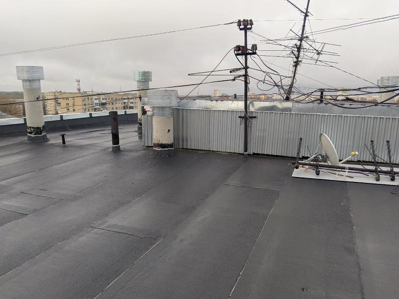 Под надежной крышей: в Тольятти отремонтировали аварийную кровлю девятиэтажного дома