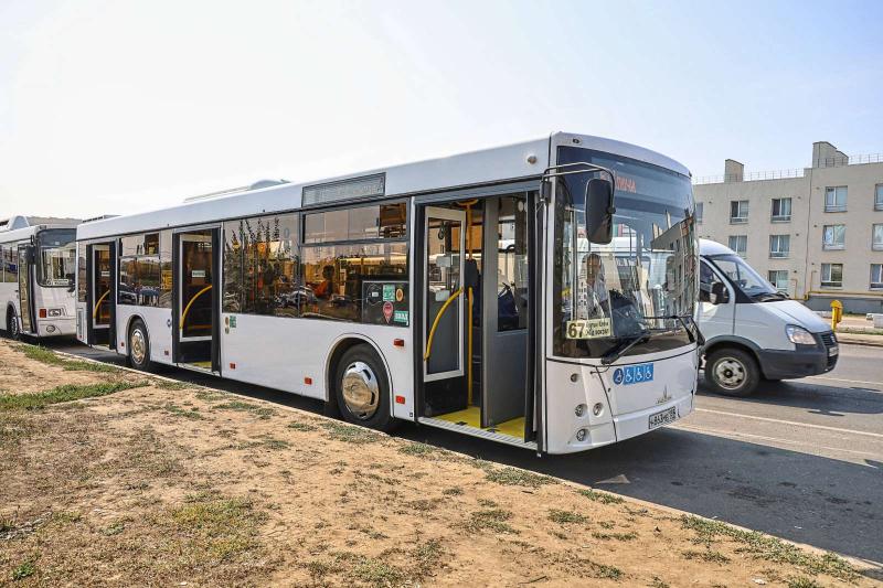 В Самаре в рейсы вышли 10 новых трехдверных автобусов
