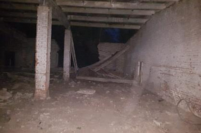 11-летний мальчик погиб при обрушении потолка в гараже в Самарской области