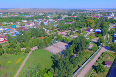 В Хворостянском районе жители будут заниматься спортом на современной площадке 