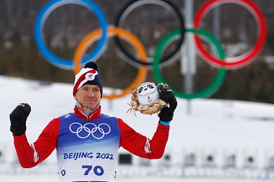 Серебро в лыжных гонках, победа в хоккее и четвертое место в шорт-треке: итоги 7-го дня Олимпиады в Пекине