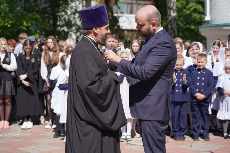 В Автограде отмечают 30-летие Тольяттинской классической гимназии