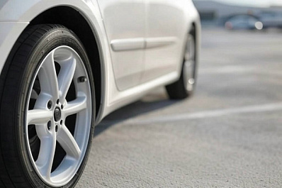 "Не позволим обманывать наших людей": в Самаре начались массовые выплаты покупателям скандального автосалона