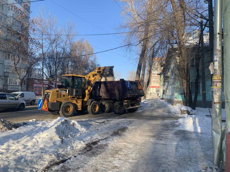 В Самаре общественники проверили, как убирают снег на улице Каховской
