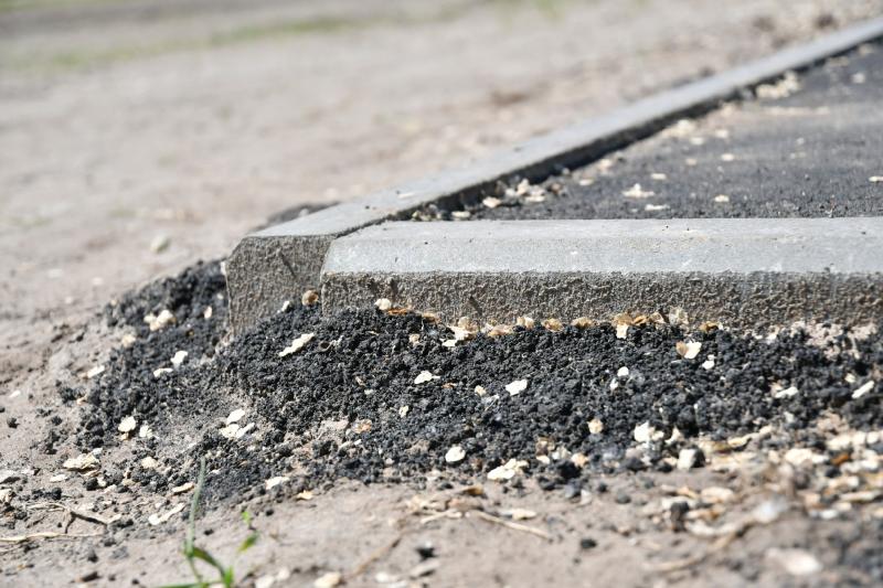 В поселке Прогресс обустроили новый тротуар