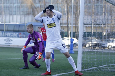 Молодежка "Крыльев Советов" проиграла второй матч подряд