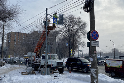 В Самаре на 2 перекрестках установили светофоры и дорожные знаки