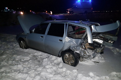 В Самарской области ищут водителя, который врезался в машину с ребёнком и скрылся
