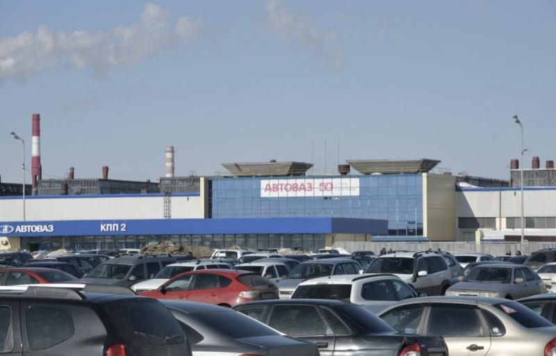 Россияне стали чаще покупать электромобили отечественного производства