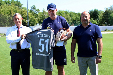 "Крылья Советов" поздравили Миодрага Божовича с днем рождения