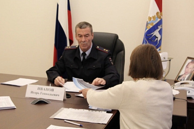 Начальник областного главка МВД провел прием граждан в Приемной Президента РФ