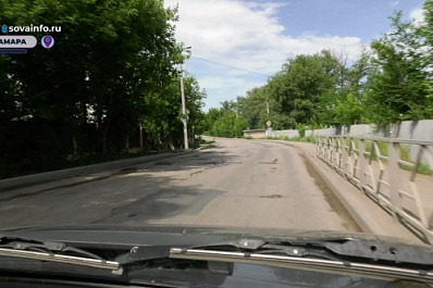 "Без колес останешься": жители Волгаря рассказали о состоянии дорог