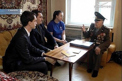 Волонтеры в гостях у ветеранов: в Самаре прошла акция "Вам, любимые"