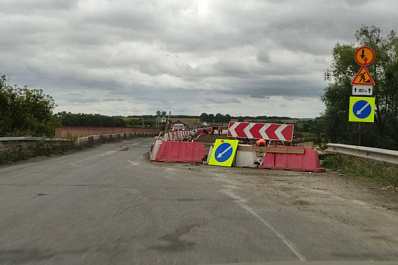 В Самарской области ремонтируют мост через реку Кондурчу 