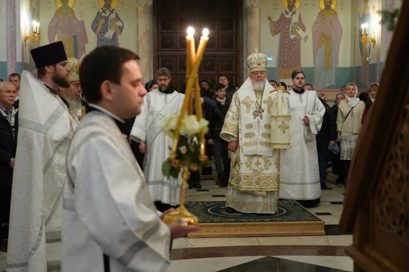 Митрополит Самарский и Новокуйбышевский Сергий обратился к жителям региона в честь Рождества Христова