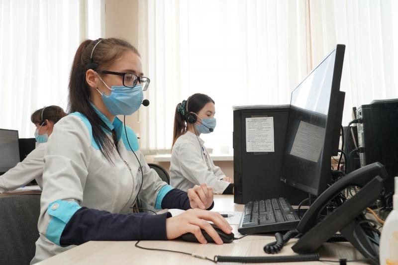 Дмитрий Азаров: "Все усилия необходимо принять, чтобы люди своевременно получали медицинскую помощь"