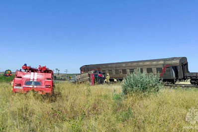 В Самарской области грузовик столкнулся с поездом