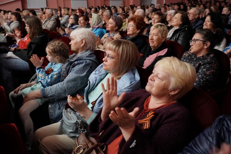 В Самарской области прошел первый концерт антифашистского форума "Гитары в строю"