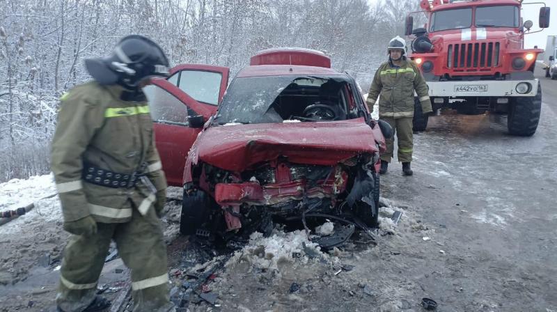 Двое погибших и пожар: в Кинельском районе произошло массовое ДТП