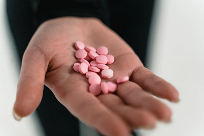 Мурашко: резкого повышения цен на жизненно важные лекарства в России нет