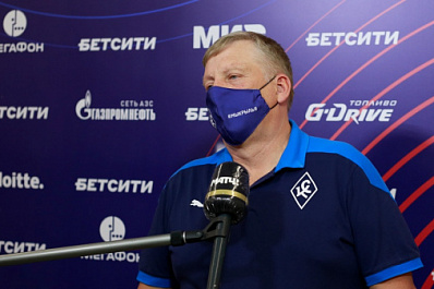 "Обидно, но не стыдно": главный тренер "Крыльев Советов" прокомментировал исход финала Кубка России