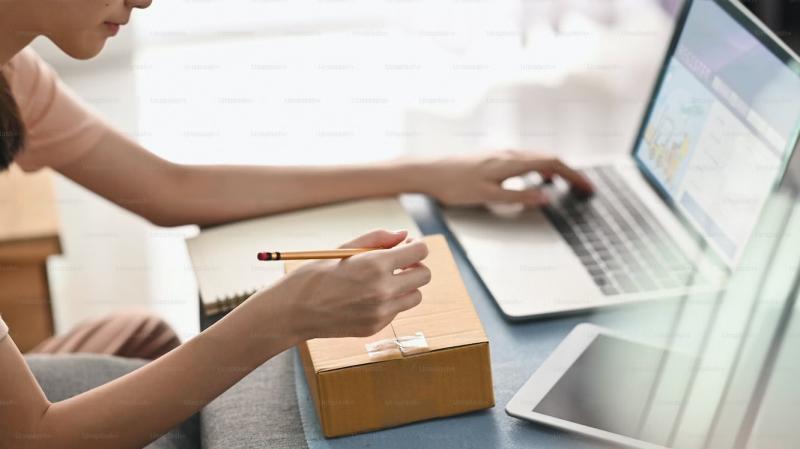 Названы самые востребованные профессии июня