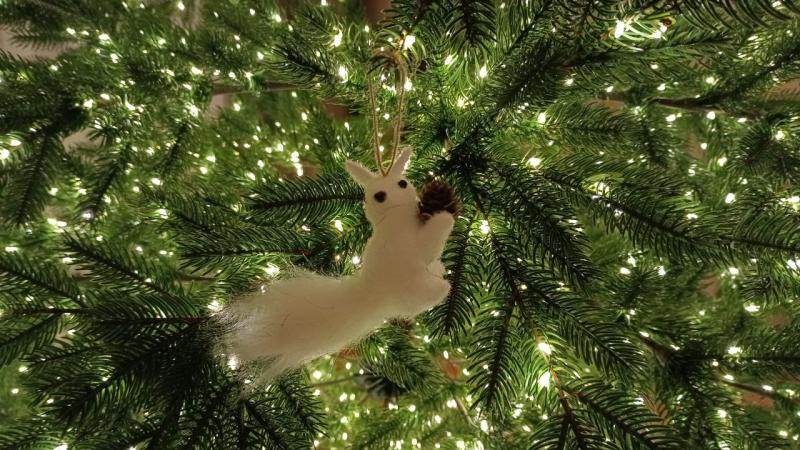 Украшение рабочего места к Новому году может обернуться штрафом